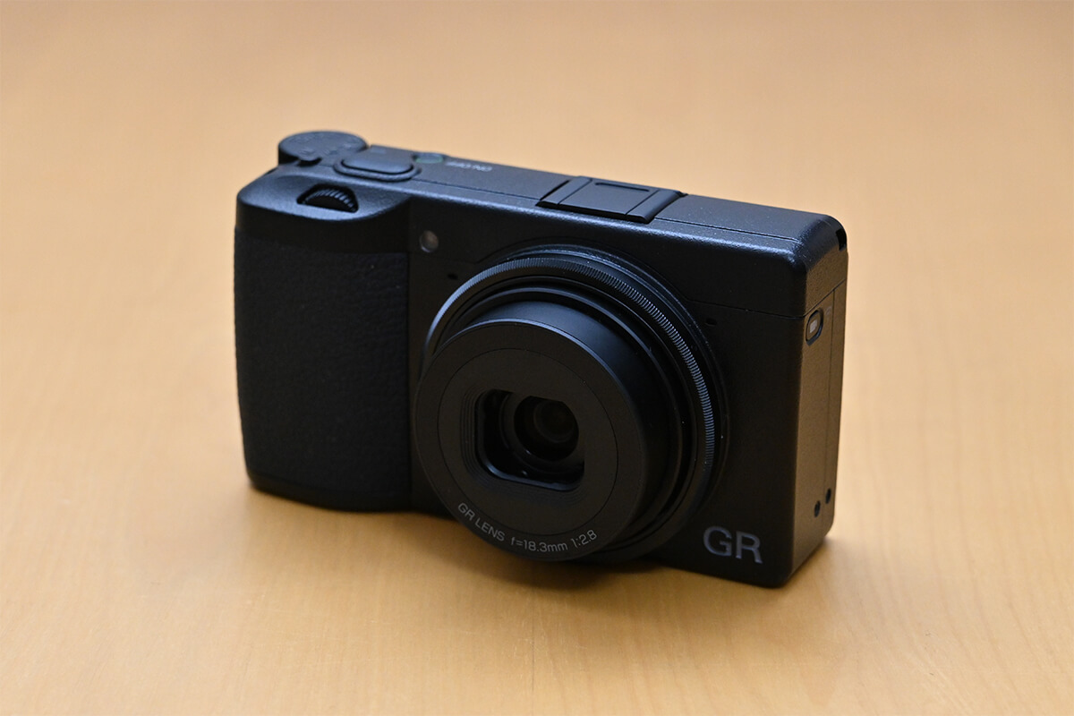 RICOH GR3
