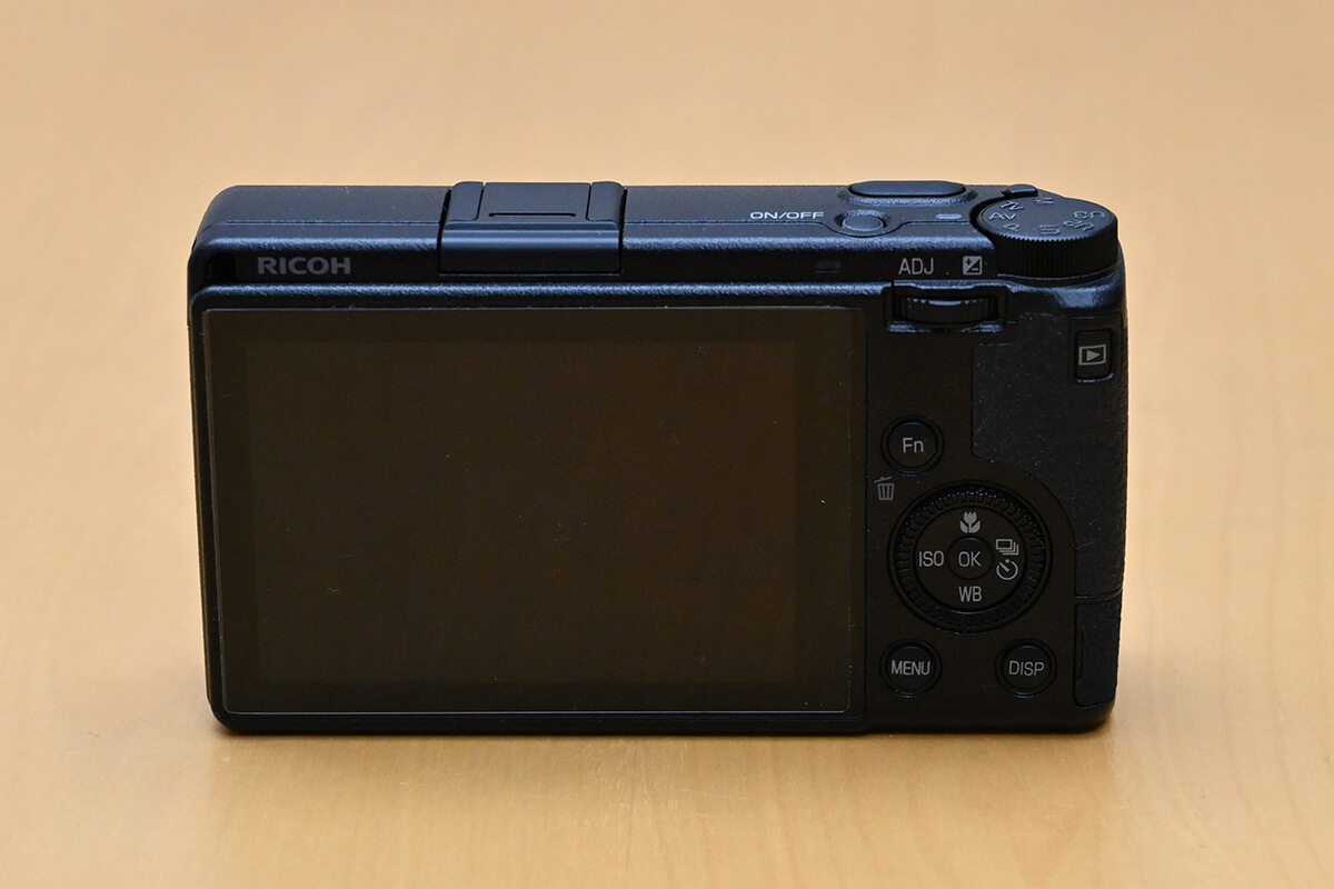 RICOH GR3 外観 背面から